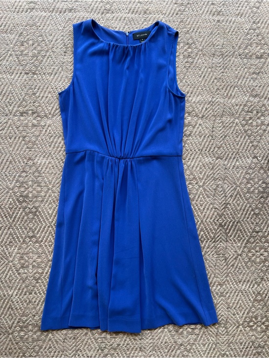 St. John Dresses & Skirts - St John Cerulean Blue Sleeveless Sheath Dress Size 10 Pleated Waist